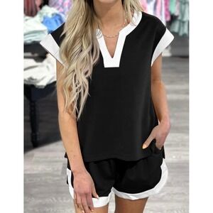 NWT Tankaneo Womens VNeck Color Block Short Set Black White 2 Piece Outfit Small